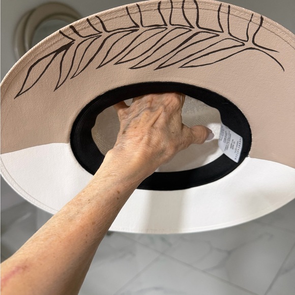 Stylish White and Tan Hat with Black Leaf Design - Picture 4 of 4